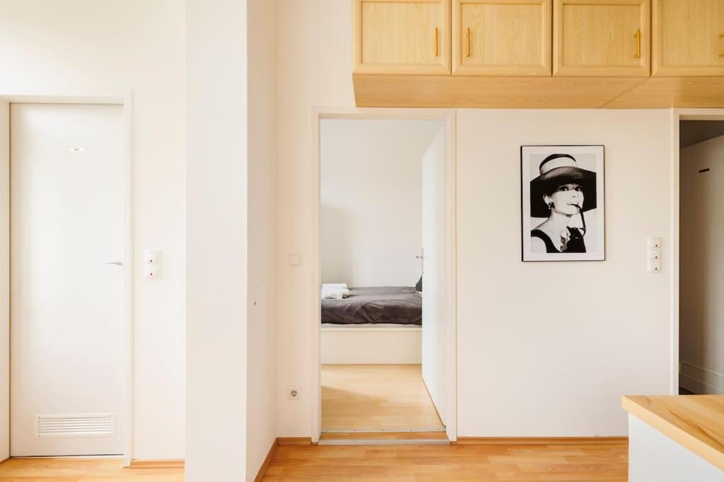 Beautiful 1 Bedroom Apartment Near Schoenbrunn Viena Exterior foto